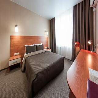 Гостиница Аврора Хабаровск Cемейный номер с собственной ванной комнатой-10