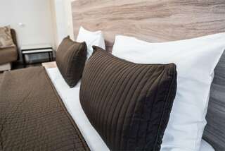 Гостиница Аврора Хабаровск Cемейный номер с собственной ванной комнатой-5