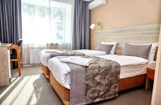 Гостиница Аврора Хабаровск Двухместный номер с 2 отдельными кроватями-4