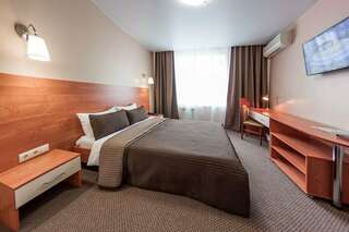 Гостиница Аврора Хабаровск Двухместный номер с 2 двуспальными кроватями-7