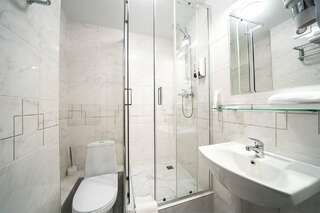 Гостиница Аврора Хабаровск Двухместный номер с 2 отдельными кроватями-11